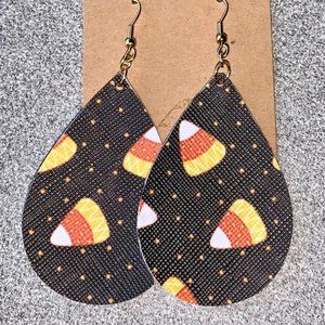 Goelitz - candy corn earrings